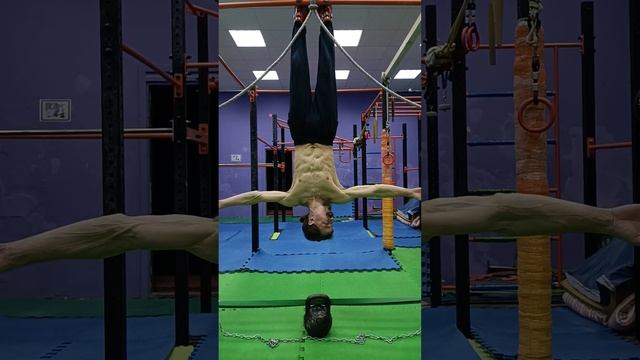 ГимнАсТиКа 2 Вверх Ногами 25.12.24 Гравитационные Ботинки