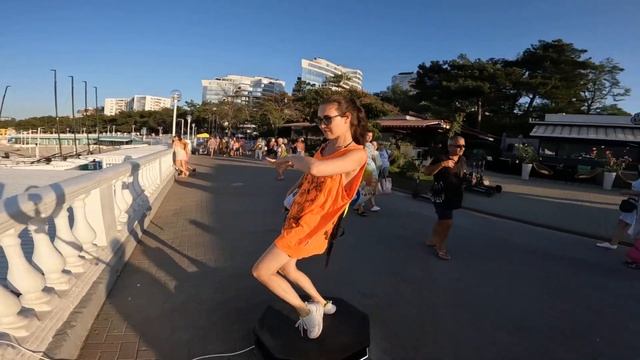 КАК КАЙФУЮТ В ГЕЛЕНДЖИКЕ? СЪЁМКИ В РЕКЛАМЕ "СЕЛФИ 360"🔥❤️✨️ #геленджик2024 #лето2024