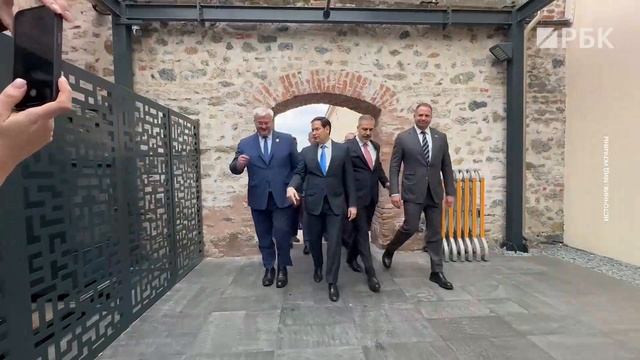 В Стамбуле начались переговоры Украины, США и Турции