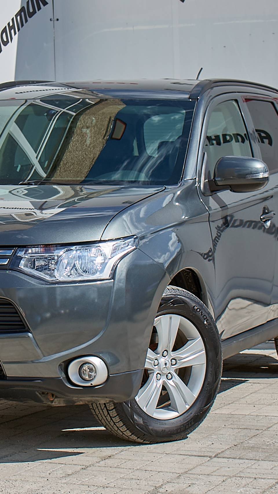 Обзор на Mitsubishi Outlander Кроссовер 5-дв. 2.4  4WD 2013г