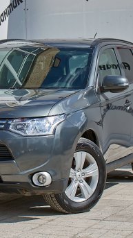 Обзор на Mitsubishi Outlander Кроссовер 5-дв. 2.4 4WD 2013г