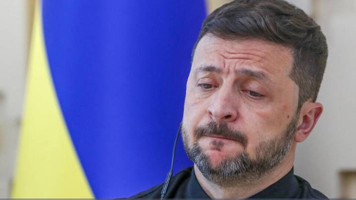 Лавров: крики Зеленского в микрофон не могут быть дипломатией