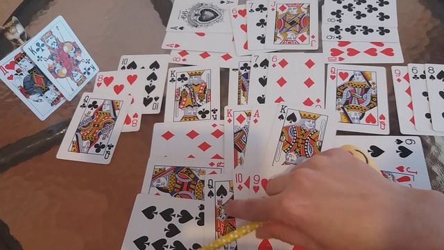 Червовая Дама + Крестовый Король. Ближайшее будущее