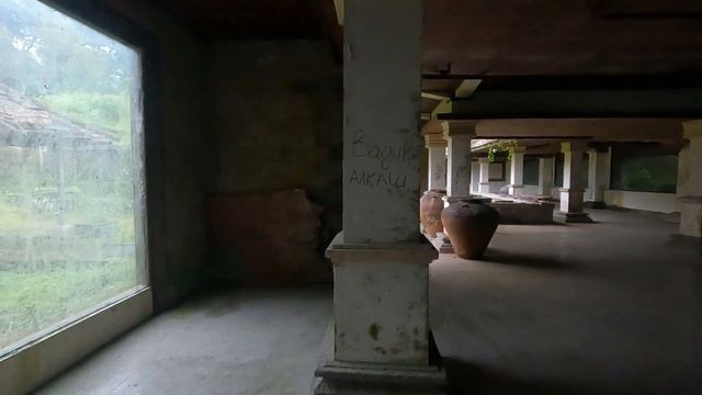Загадочный отель с мурашками на экскурсии на Бали. Сим