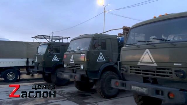 Бревна и доски для бойцов на блиндажи.
