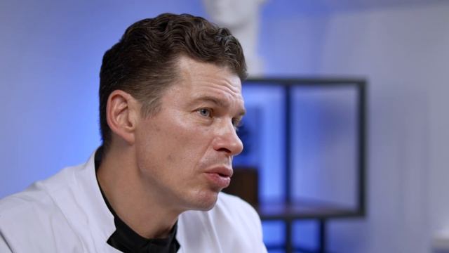 Липофилинг груди: увеличение груди собственным жиром.