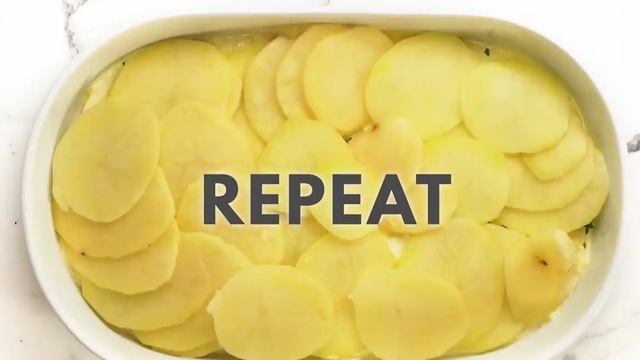 VkusniyDen картофельная запеканка с сыром бри