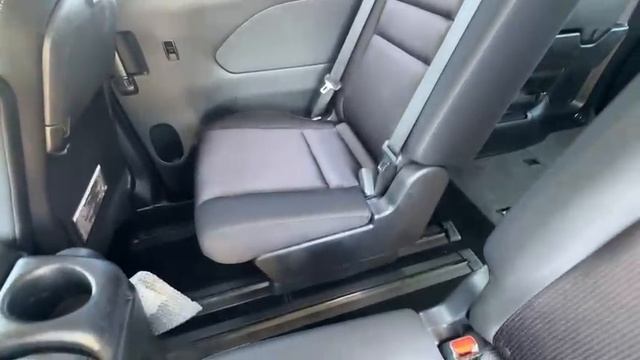 Гибрид, 4WD и комфорт. Nissan Serena.