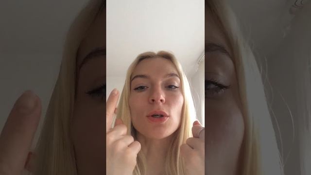 9. Упражнение для разглаживания носогубных складок.