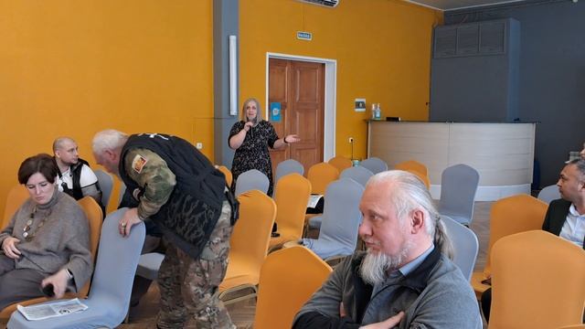 Валентина на круглом столе в Магадане 16.05.2025 г.