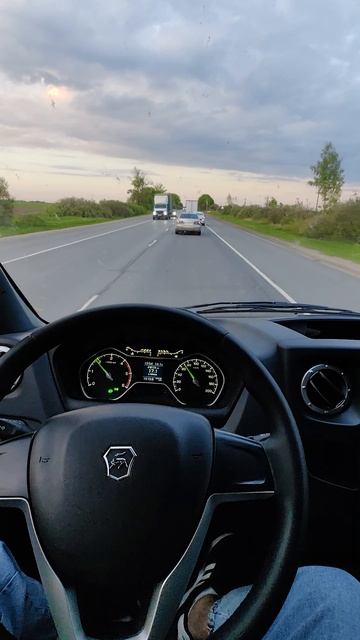 Автомобиль\Газ\Соболь\2025г\на бензине 17.5 литров на 💯км.
едет хорошо тенет хорошо\На автопилоте😊