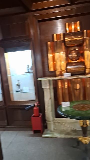 Сколько всего!!! В Музее Кристаллов и Минералов