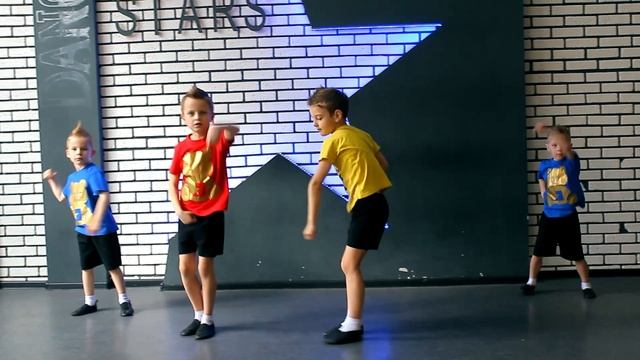 Хип-хоп–Детский Kids Show Choreography by Алена Пахомова All Stars Dance Centre 2017