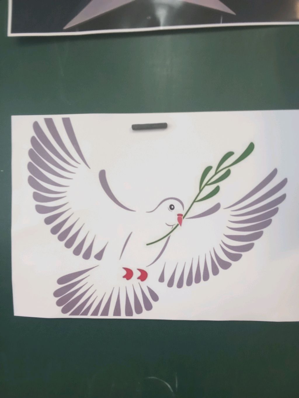 раскрашиваю Игоря пока он спит