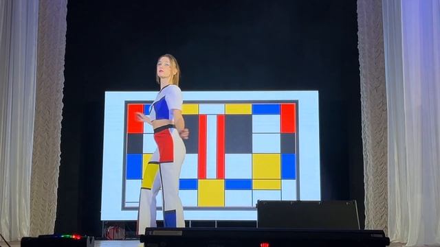 Швейная коллекция «Геометрия Мондриана»