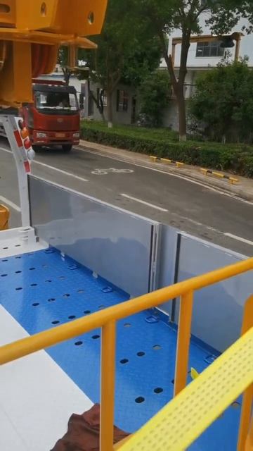 Эвакуатор ISUZU 5_2л 190лс с КМУ XTMG SQS100-4 -работа крана WhatsApp Video 2025-04-29 at 09.49.41