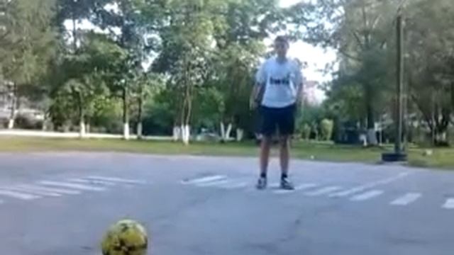 Убил бабушку мячом!