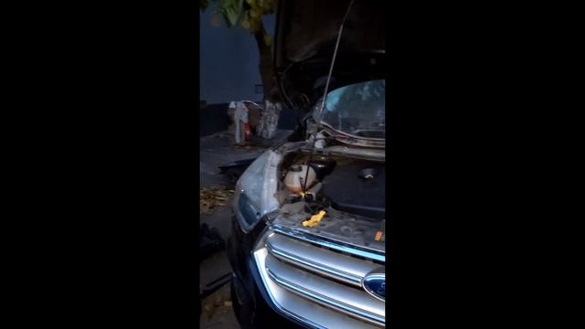 Як зняту акумулятор?? Форд Ескейп #форд