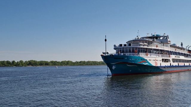 Теплоход