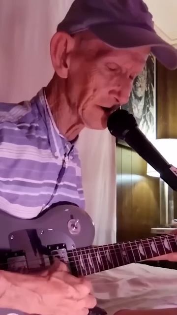 Old Man Stuns With His Incredible Voice As He Sings 'House Of The Rising Sun'