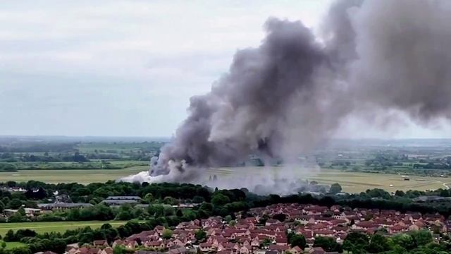 В Англии горит Центр исторического автомобилестроения !!!