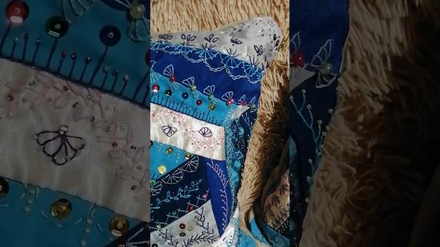 Диванные подушки в стиле "Крейзи квилт"