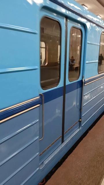 В метро.