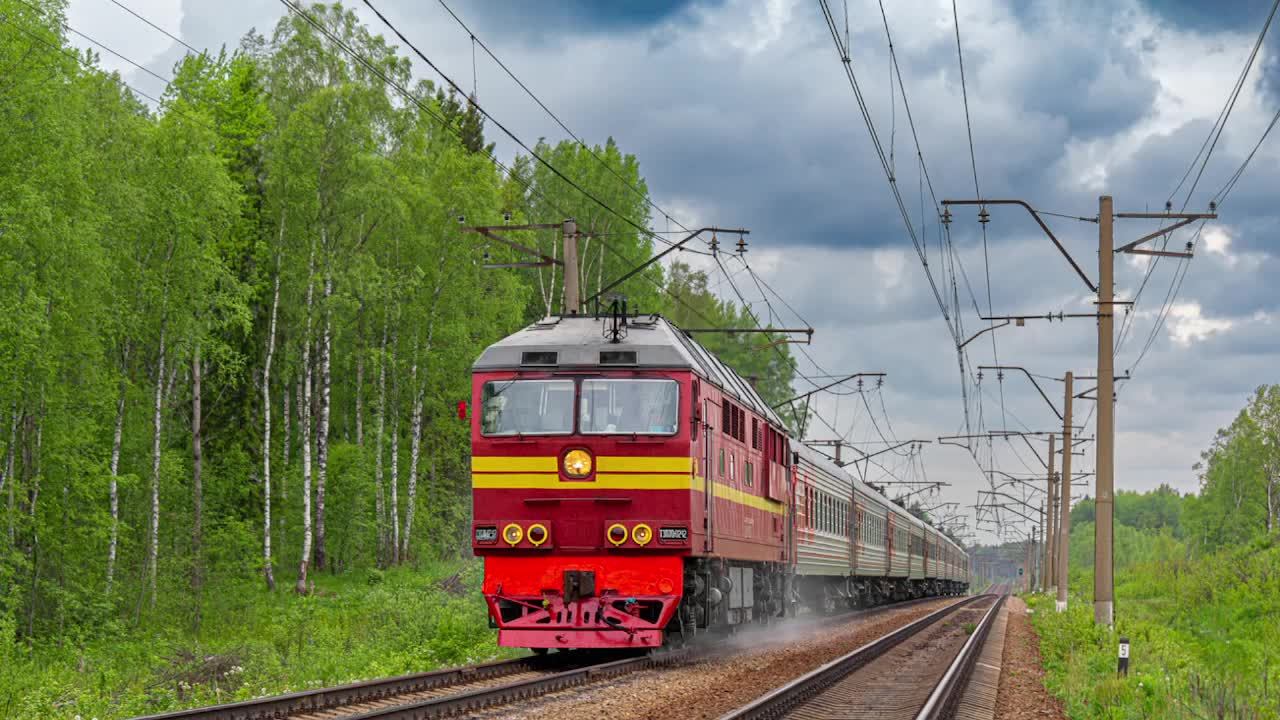 ZDsimulator / Пассажирский поезд 349 сообщением СПб - Костомукша по СПб - Кузнечное / ТЭП70-0242