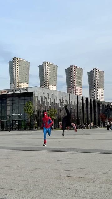 Where are they running to?@VovanBloger #shorts