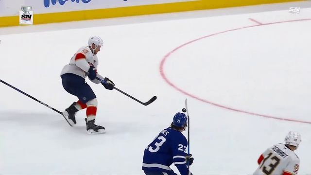 GOTTA SEE IT: Maple Leafs' Knies Cashes In On Breakaway Goal
