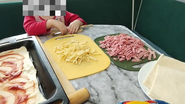 Простая и вкусная пицца. Готовлю с детьми.