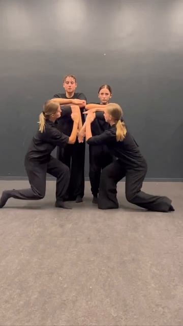 Клип @dancee_biz
