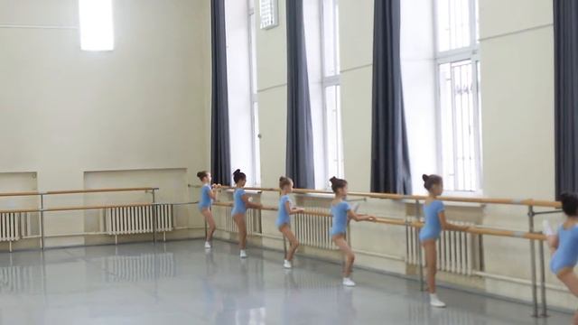 Урок хореографии 2 класс