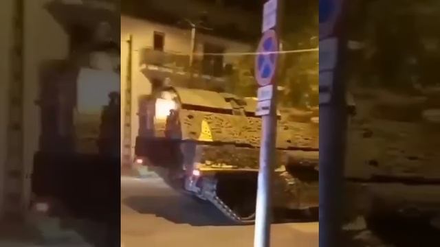Венгерские танки замечены на 5 основных пунктах пропуска на венгерско-украинской границе
