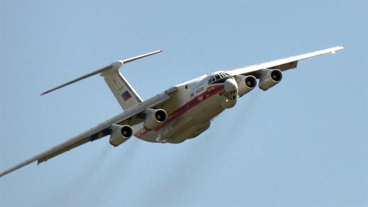 МЧС РФ планирует закупить новые транспортные самолеты Ил-76, сообщил глава ведомства