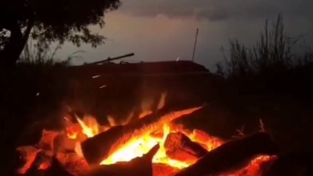 Очень хорошая песня.. Заплутал