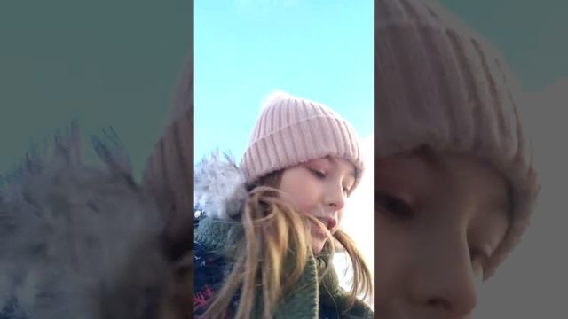 Катаемся на горках вниз головой!!! Урааа!!! Снежок выпал!!!! 🌨️❄️🌬️