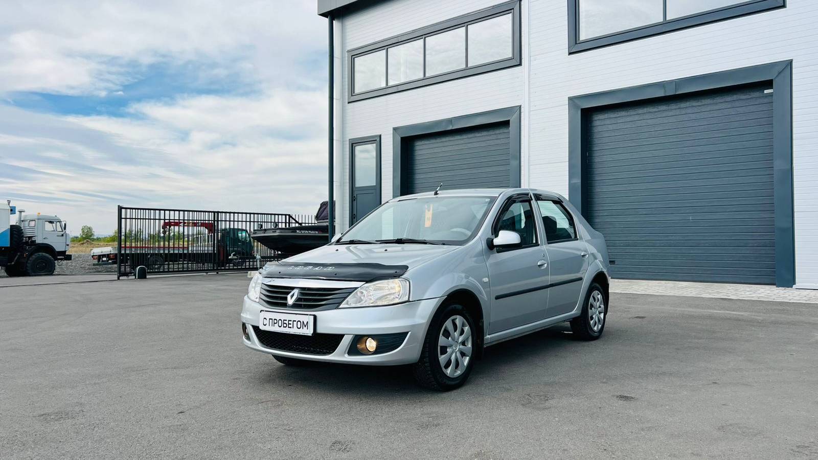 Renault Logan, 2013 год