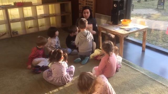 Английские песенки для детей в детском саду Антошка