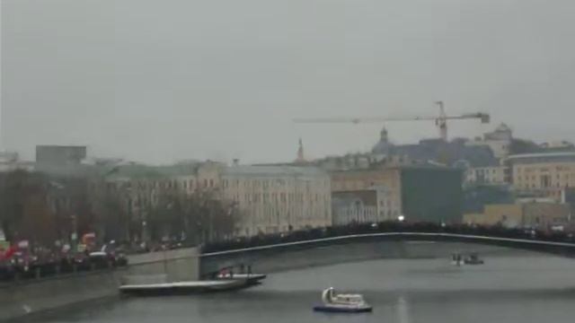 Москва митинг 10.12.11 15-00 Болотная площадь, вид с моста