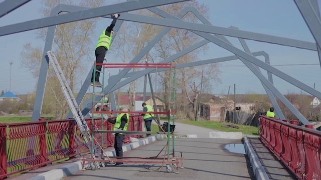 Работы по устранению замечаний на мосту влюбленных. Соликамск ТВ.