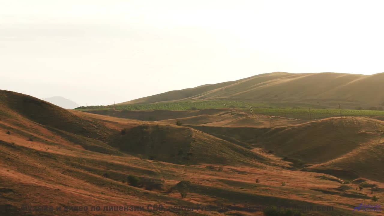 Музыка и пейзажи соединяются сильнее любых слов - Play the Hook and Leave -- Steve Combs -- Jaw