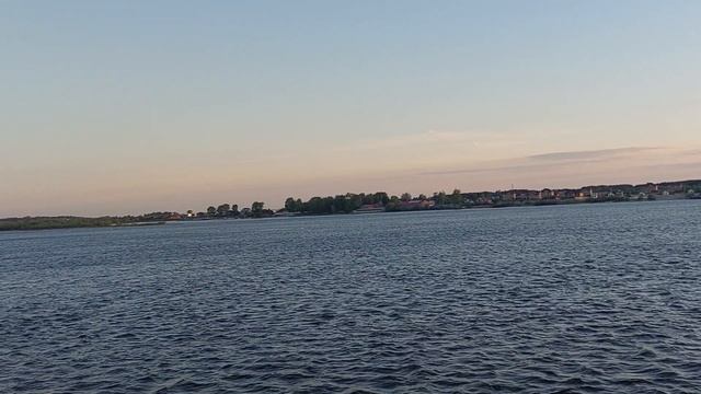 Восход с поднятием флага