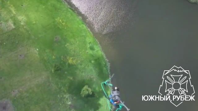 Воздушная рыбалка.Дроноводы группировки войск "ЮГ", при помощи БПЛА с веревкой, выводят из строя