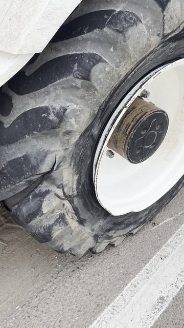 На ходу взорвалось заднее колесо