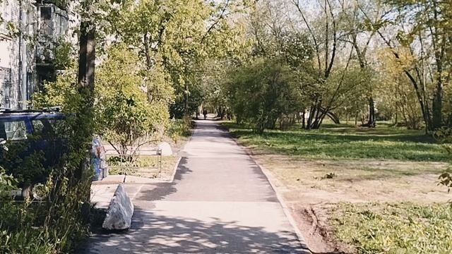 Еду по дорожке на велике. 15 мая 2025.