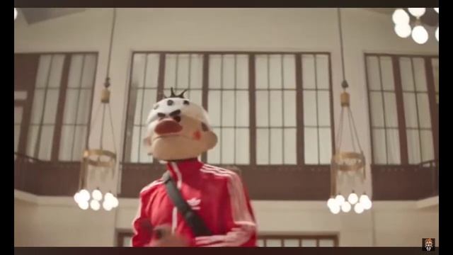 сигма тот самый мужик который в в коричневой рубашке