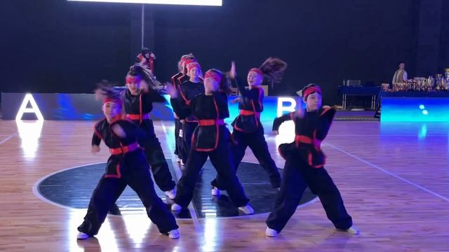 Хип-хоп формейшен дети и подростки школа танцев Даллас в Кишиневе