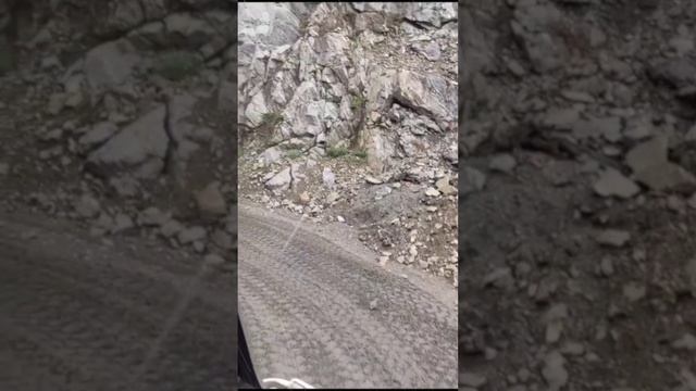 В горах на кране.