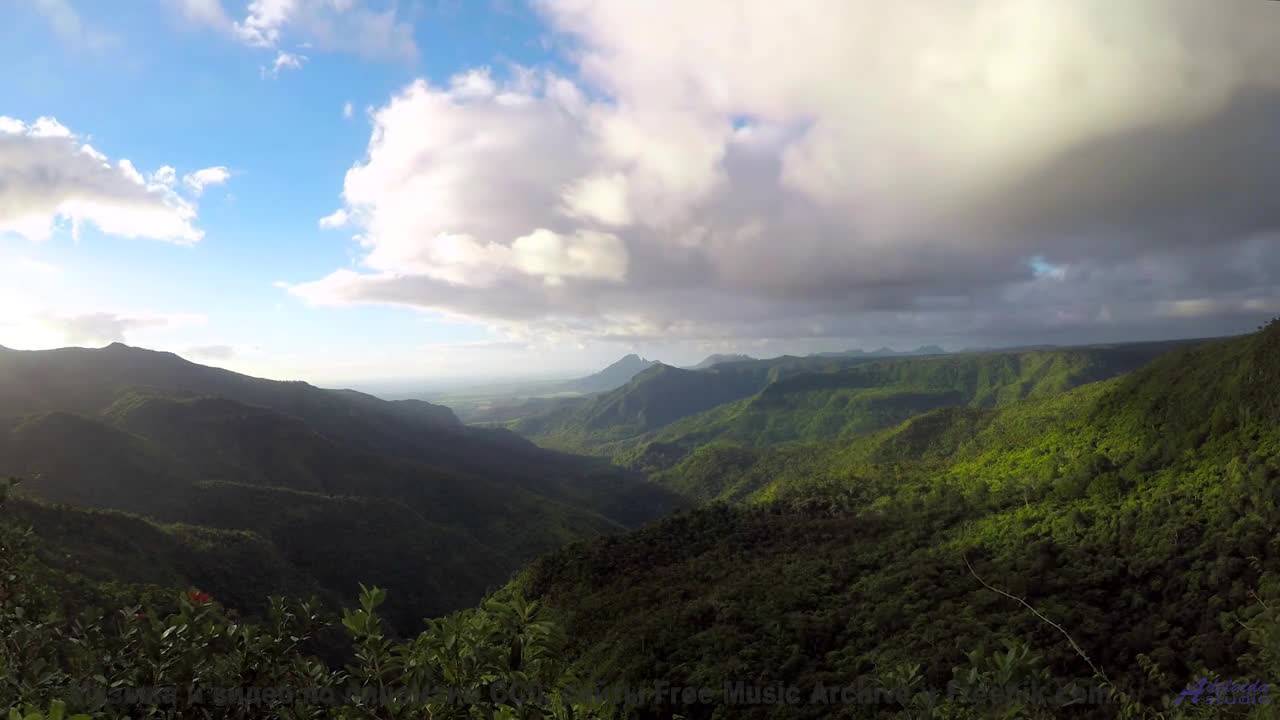 Пейзажи зовут забыть о мире под этот саунд - Aloft -- Ketsa -- Bedding